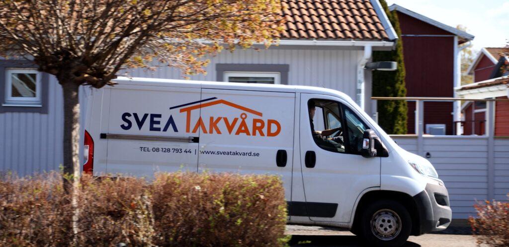Taktvätt innan installation av solceller